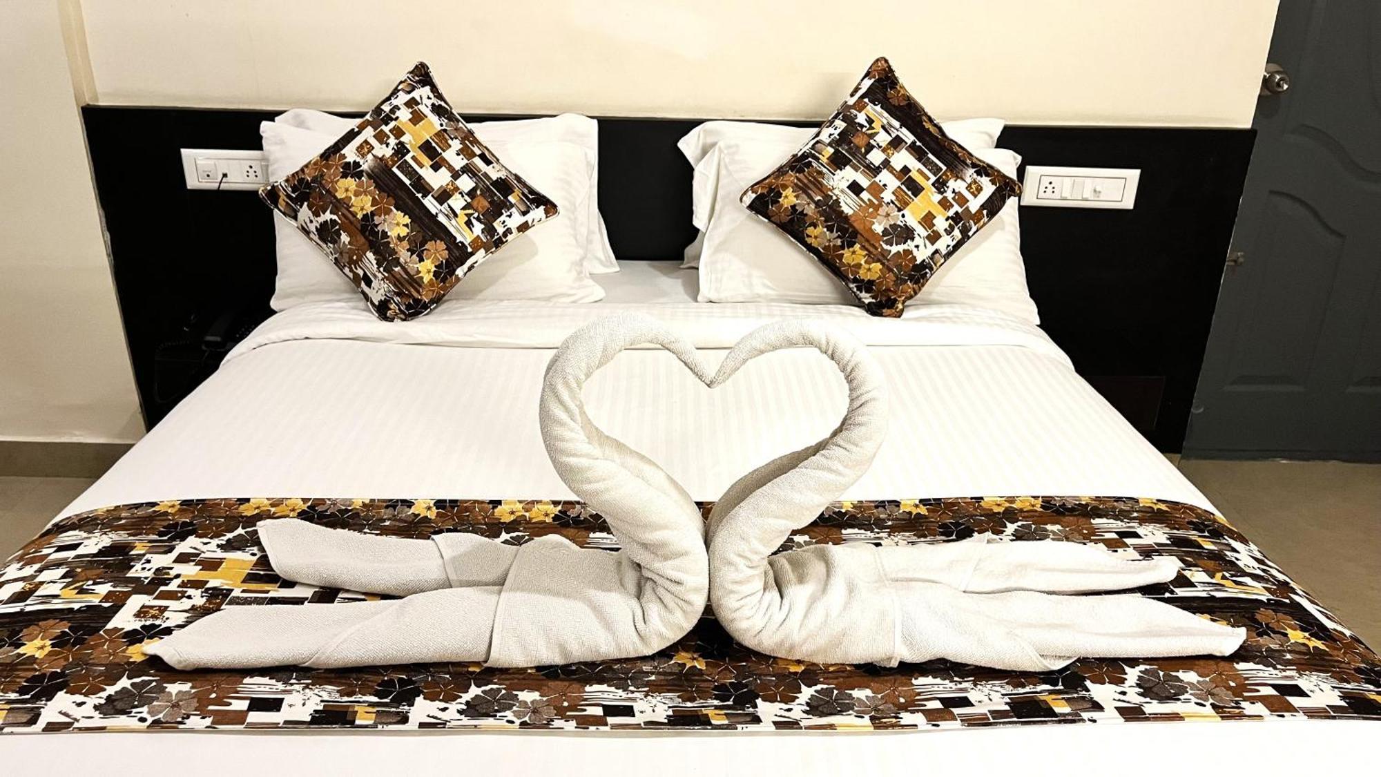 Athasri Hotel Hsr Layout Bangalore Exterior foto