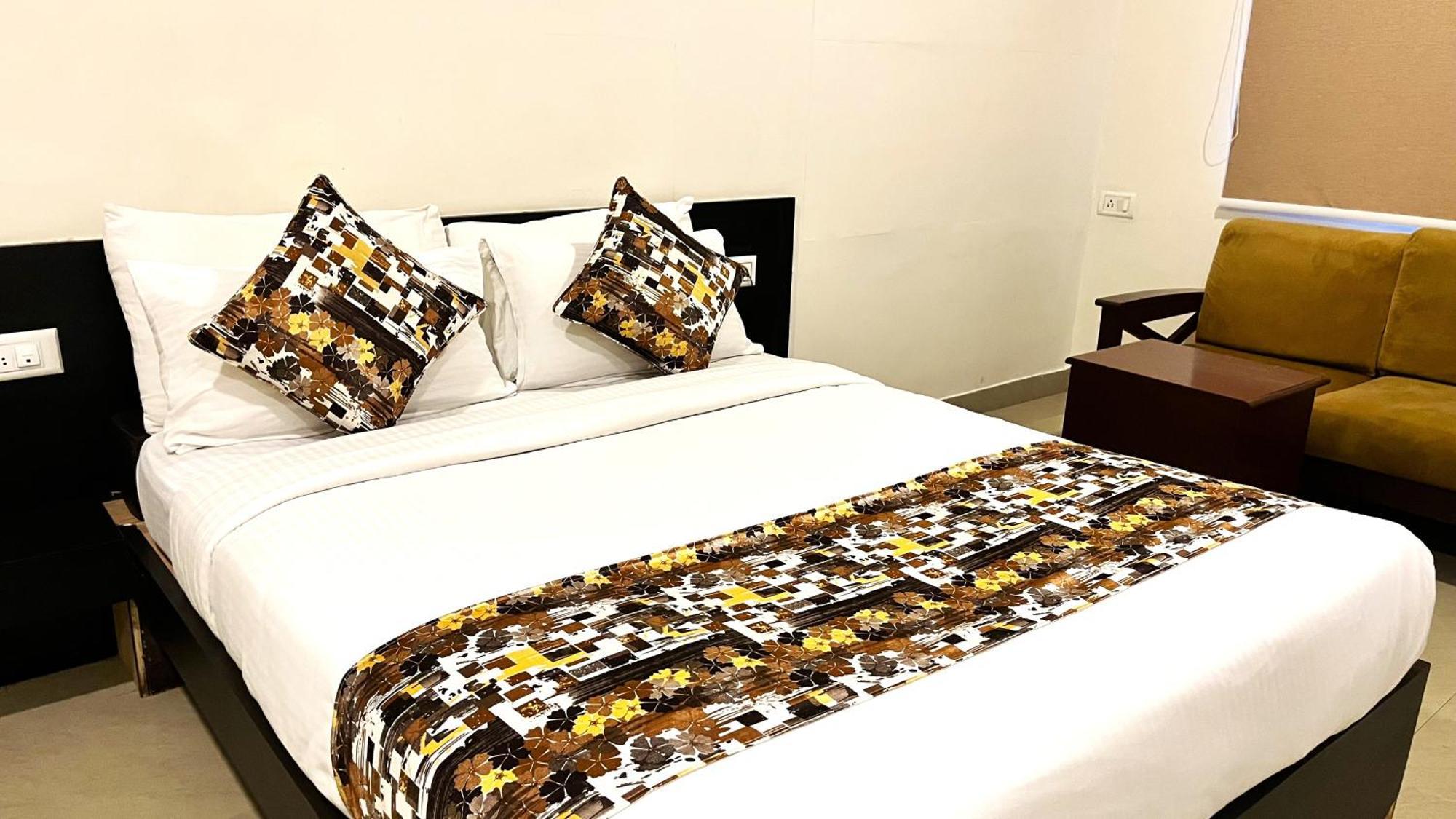 Athasri Hotel Hsr Layout Bangalore Exterior foto